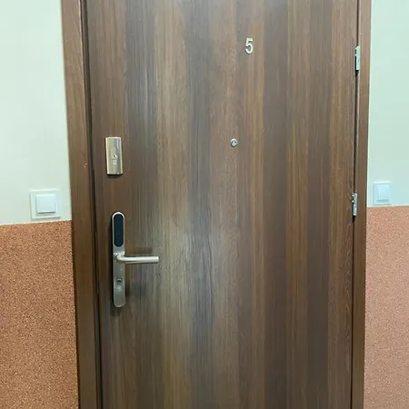 Apartment Przystanek - Ul Komuny Paryskiej 3 *