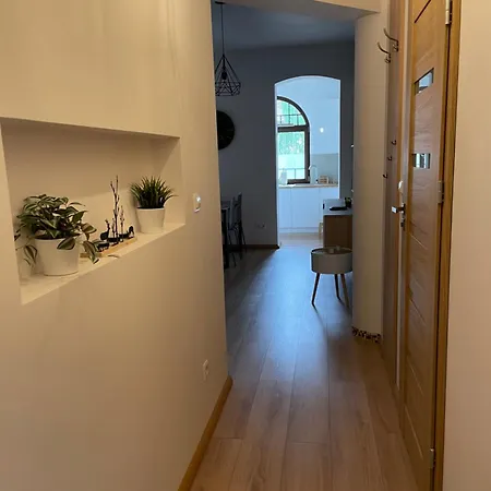 Apartament Przystanek - Ul Komuny Paryskiej 3