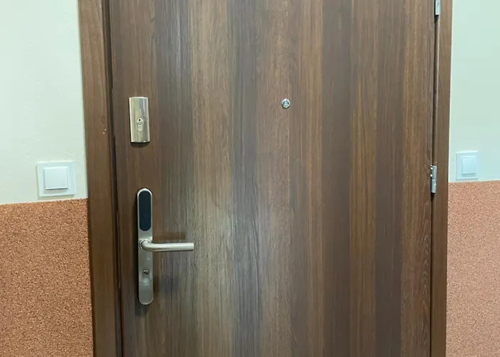 Apartment Przystanek - Ul Komuny Paryskiej 3 *