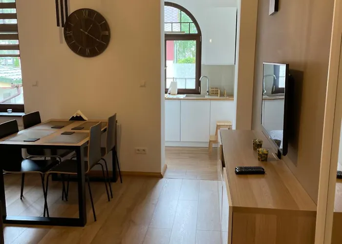 Apartment Przystanek - Ul Komuny Paryskiej 3